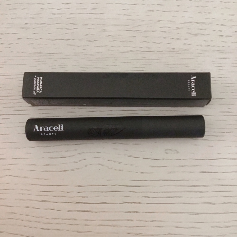 ARACELI BEAUTY Monarca Mascara in Black
